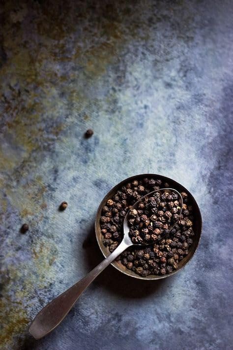 Natural Whole Black Pepper 500 gm - Image 3