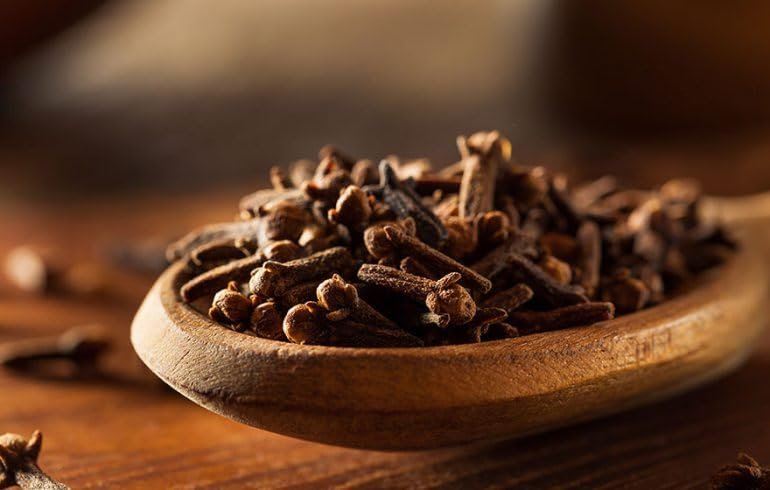 Fresh & Pure Whole Cloves | Aromatic & Flavourful | Lavangam | 200 gm Jar Pack - Image 3